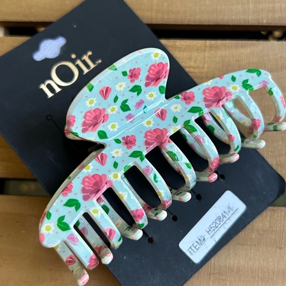 Noir Hair Claw Clip Womens Hair accessories New Floral - Picture 2 of 6